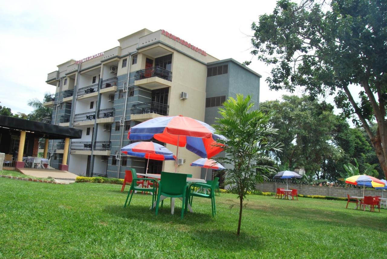 Frontiers Hotel Entebbe Buitenkant foto