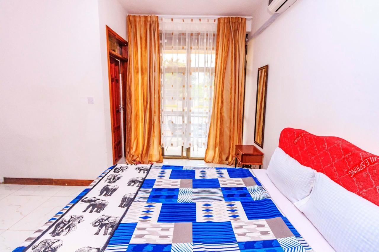Frontiers Hotel Entebbe Buitenkant foto