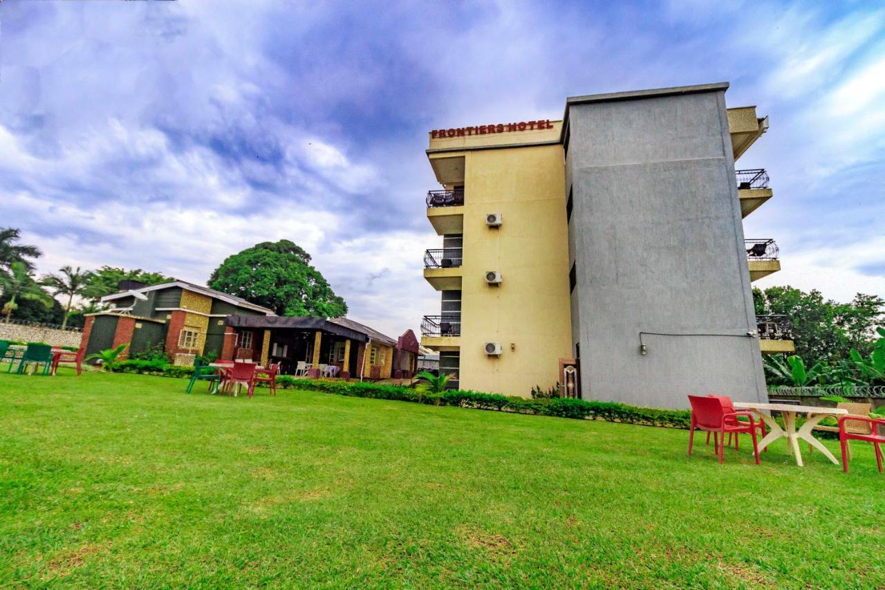 Frontiers Hotel Entebbe Buitenkant foto
